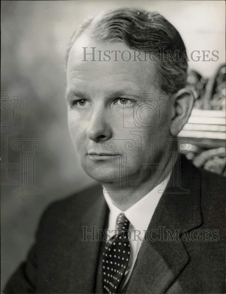 1964 Press Photo Brian Faulkner, Northern Ireland&#39;s Secretary of Commerce. - Historic Images