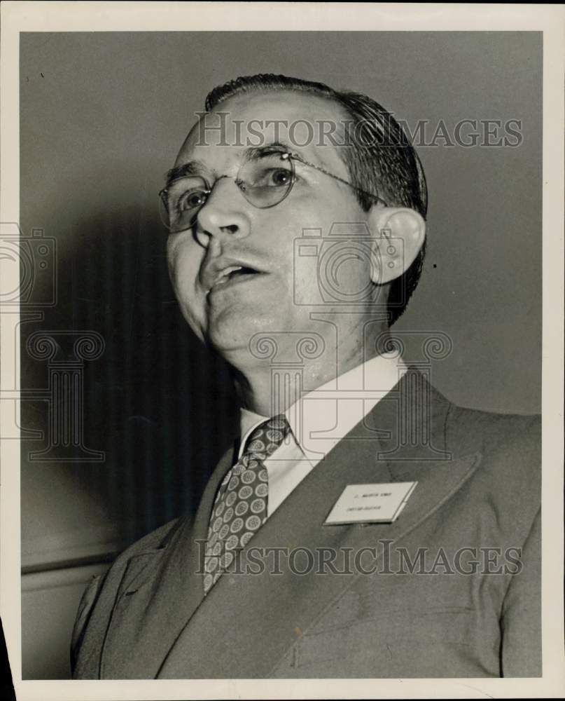 1956 Press Photo J. Martin Kent, Metropolitan Realty Company salesman- Historic Images