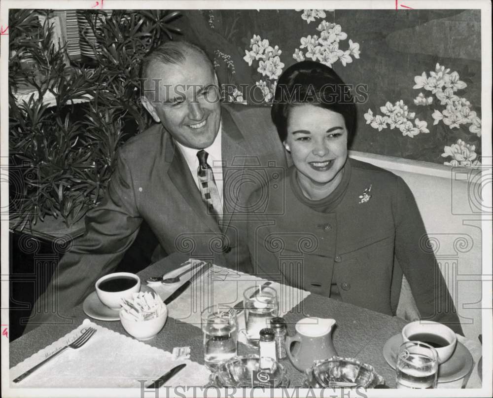 1965 Press Photo Peter Stack, VFW inspector general and wife Louise at dinner.- Historic Images