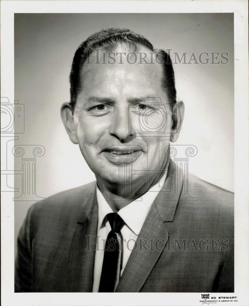 1967 Press Photo Edward Kelley, Metallic Building&#39;s District Manager in Houston- Historic Images