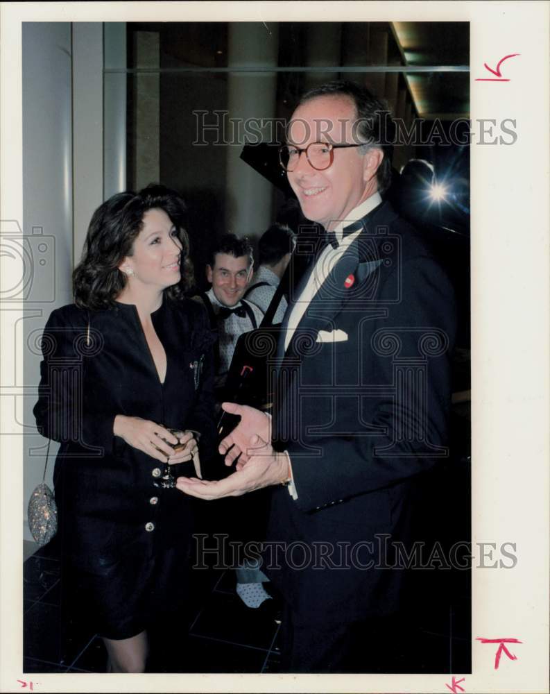 1988 Press Photo Sylvia Dorsey and Michael Dale at Tootsies Gala Benefit event- Historic Images