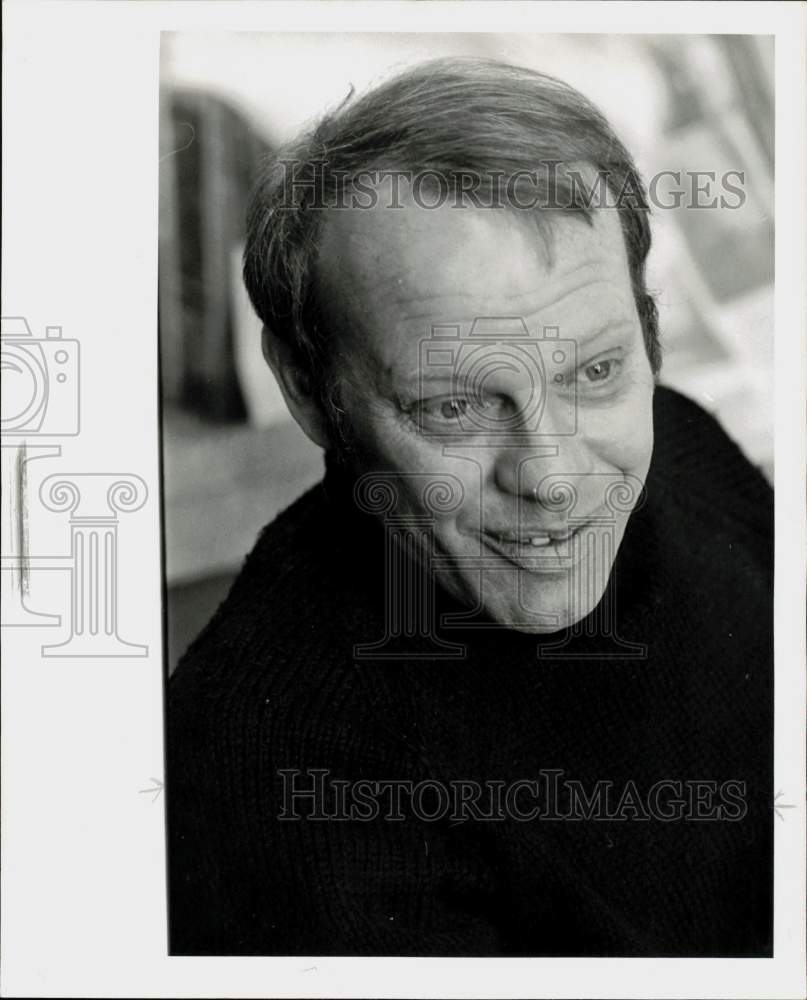 1975 Press Photo Manuel Smith, author - hpa67827- Historic Images