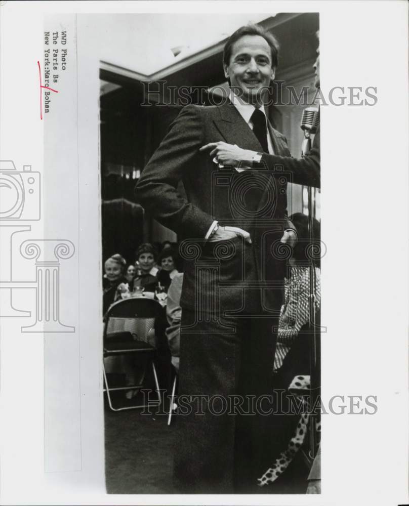 Press Photo Marc Bohan of Paris visits New York - hpa69144- Historic Images