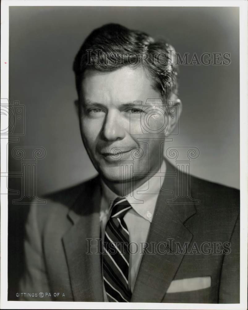 1955 Press Photo Engineer Adolph M. Cuellar of Tellepsen Petro-Chem Constructors- Historic Images