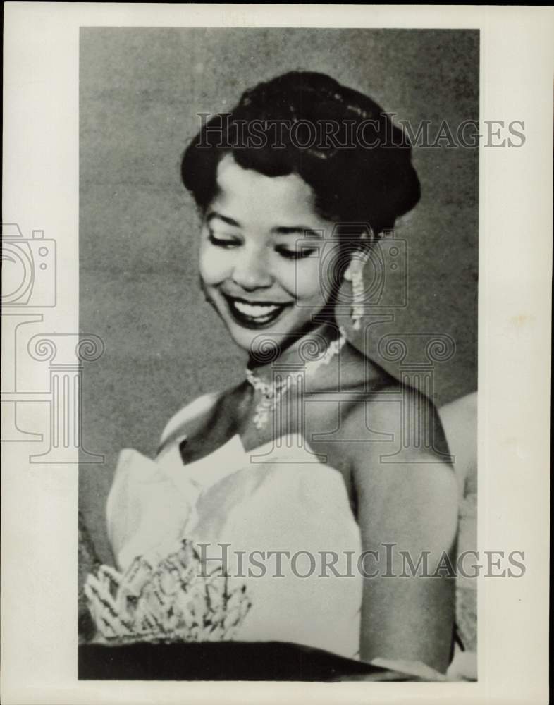 1956 Press Photo Dora Lee Martin, &quot;Miss SUI&quot; - hpa72735- Historic Images