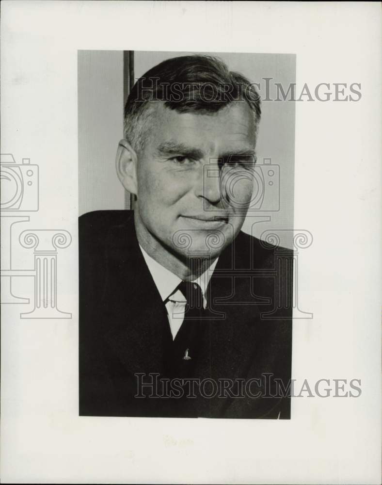 1955 Press Photo Dr. Vivian Fuchs, Falkland Islands Dependencies Bureau director- Historic Images