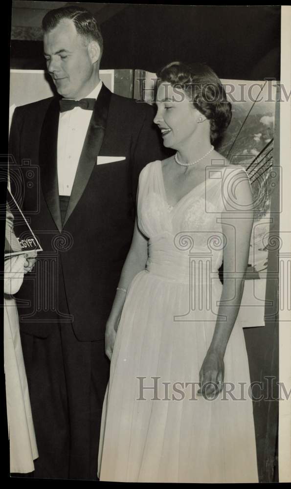 1958 Press Photo Mr. and Mrs. James Houstoun, Jr., attend event. - hpa73440- Historic Images