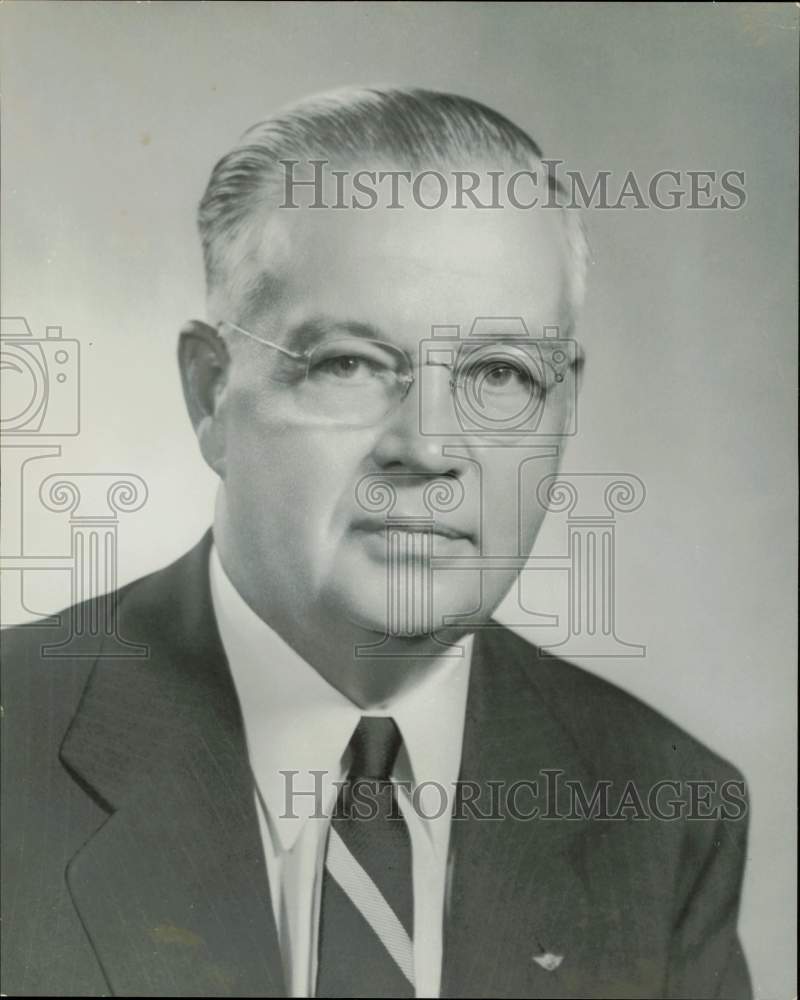 1958 Press Photo E.C. Quinn, Chrysler Corporation President - hpa78092- Historic Images