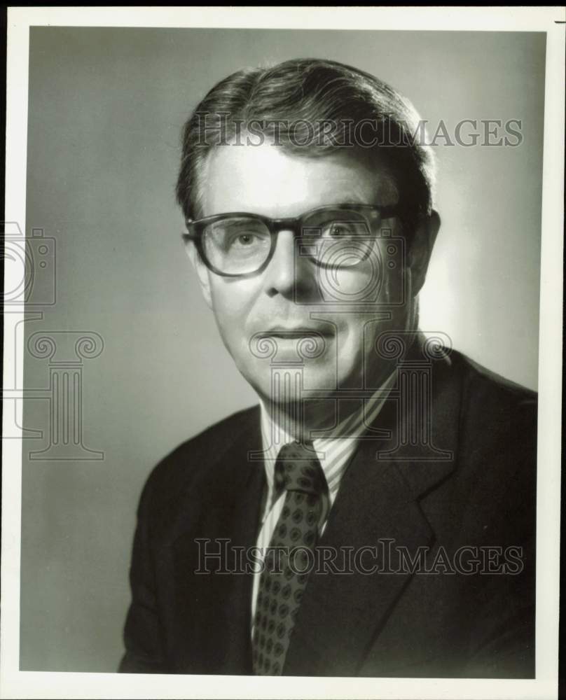 Press Photo Charles H. Erhart, Jr., Vice Chairman of W.R. Grace &amp; Company.- Historic Images