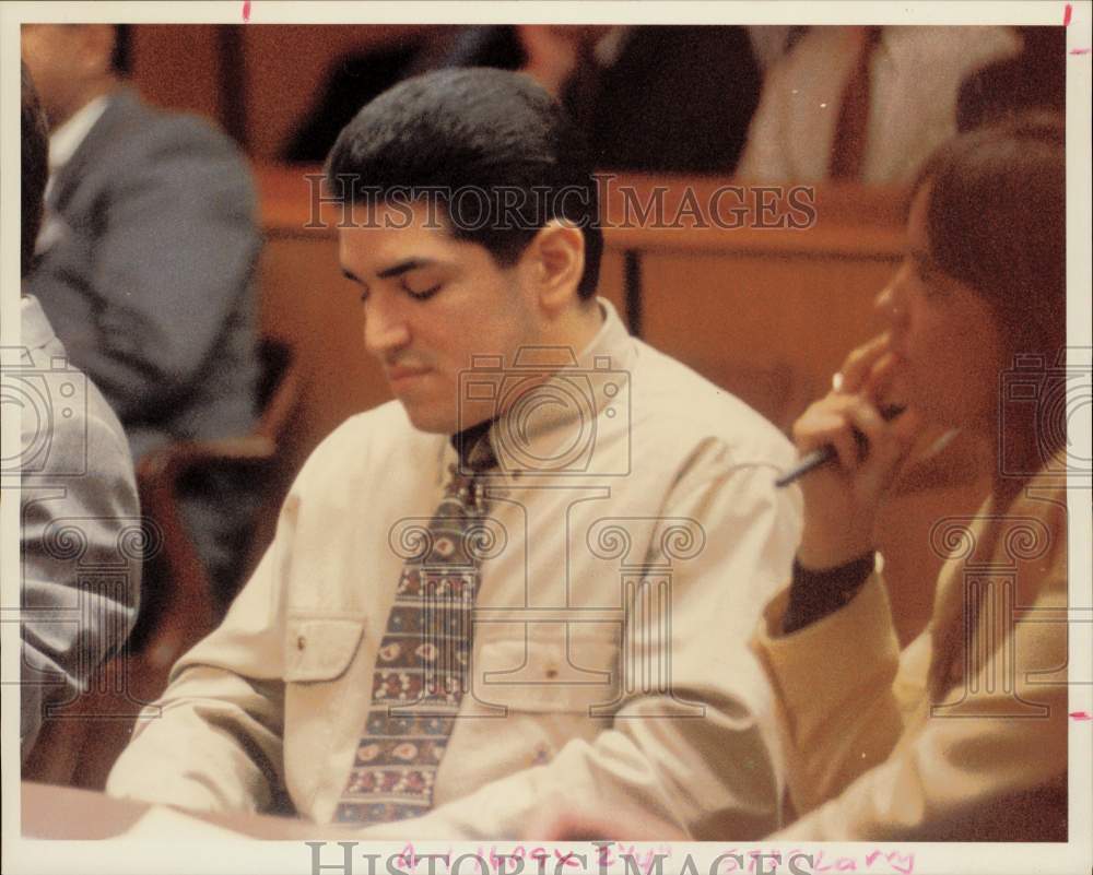 1994 Press Photo Lionel Rodriguez and attorney Diana Olvera shown in courtroom.- Historic Images