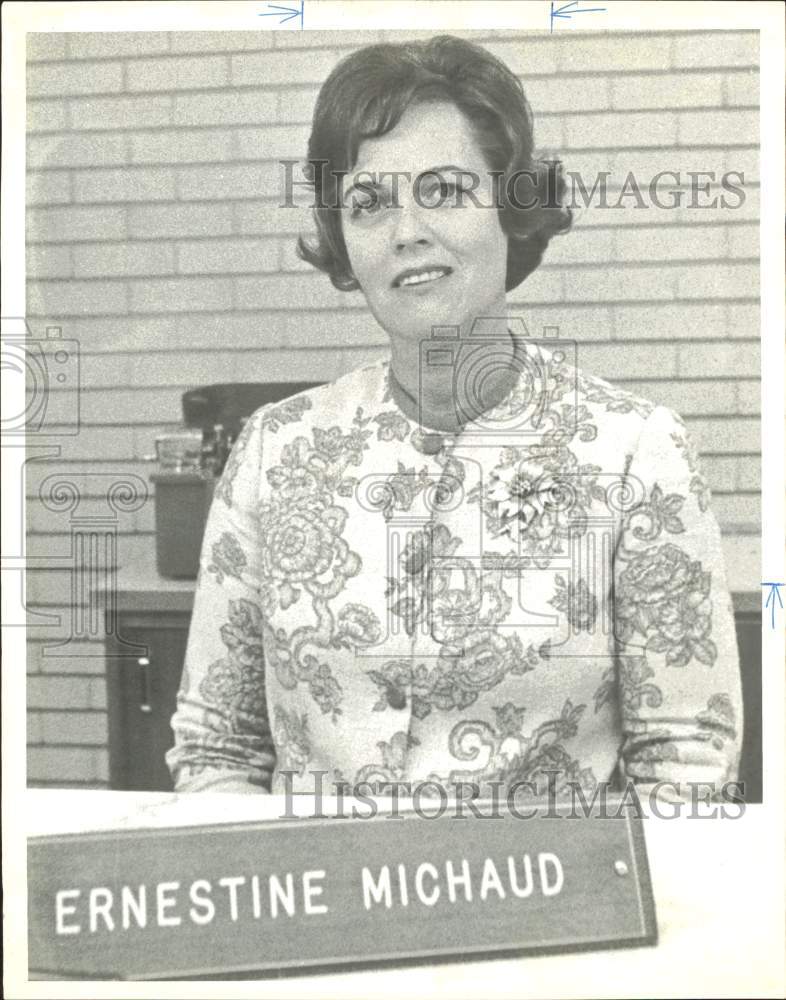 1964 Press Photo Ernestine Michaud, Spring Branch Bank cashier - hpa80066- Historic Images