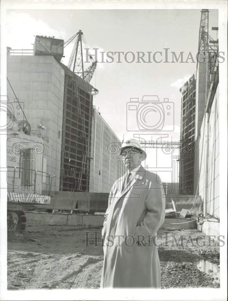 1957 Press Photo Martin Oettershagen, Administrator of St. Lawrence Seaway- Historic Images