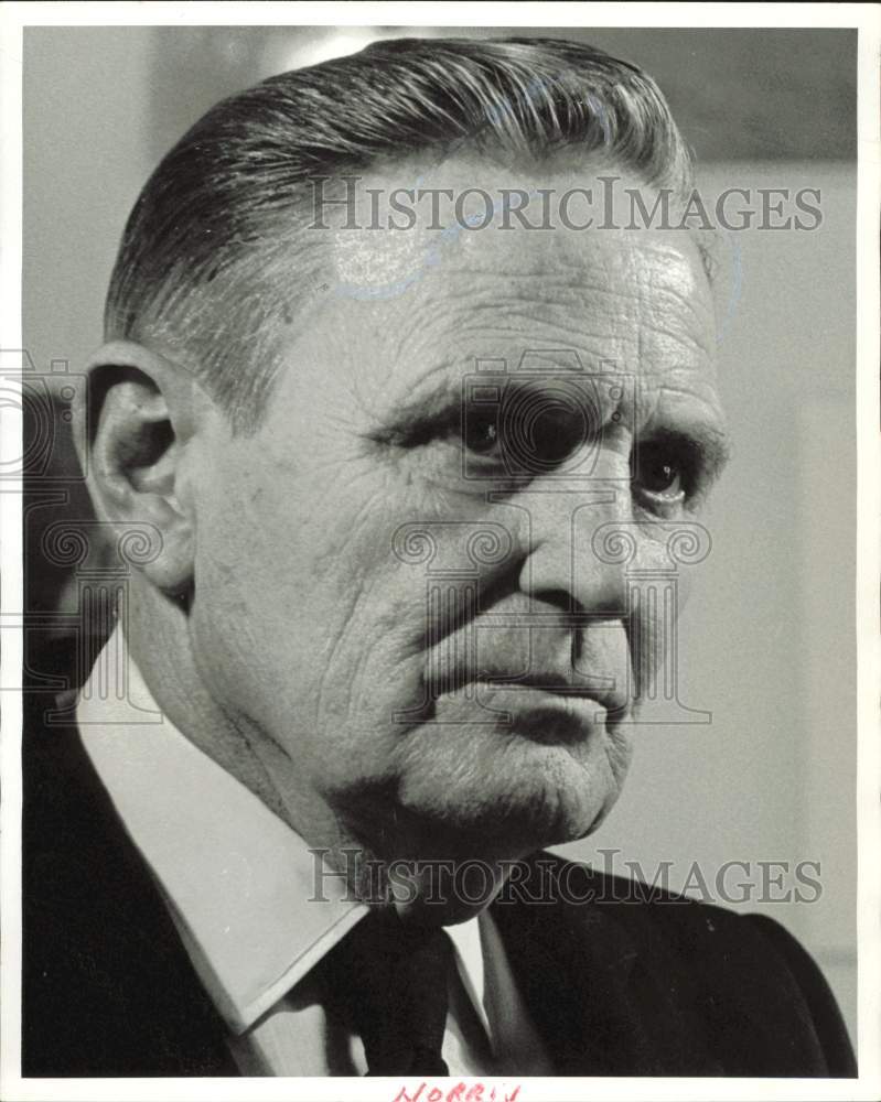 1977 Press Photo Raeburn Norris, 179th District Court candidate - hpa80599- Historic Images