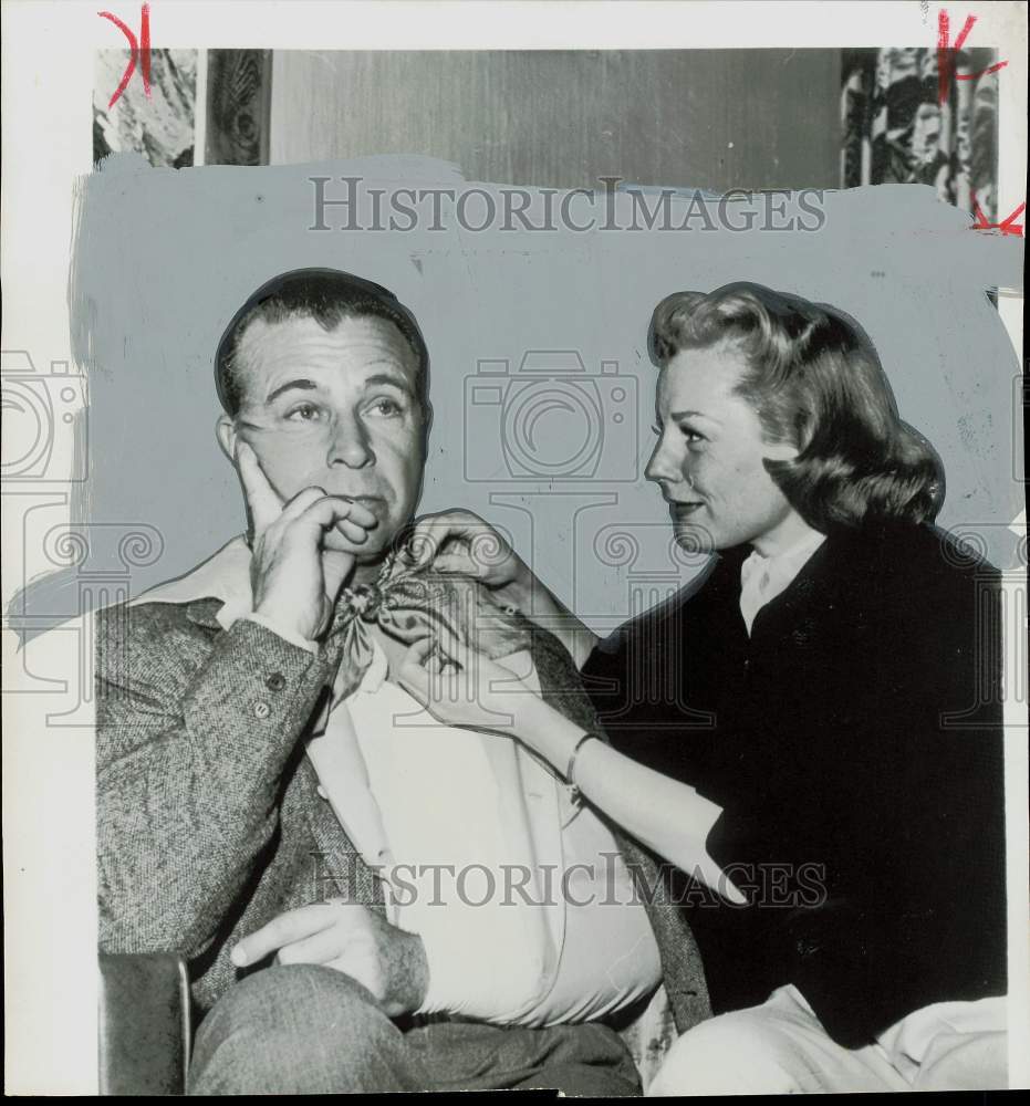 1955 Press Photo June Allyson consoles Powell. - hpa81094- Historic Images