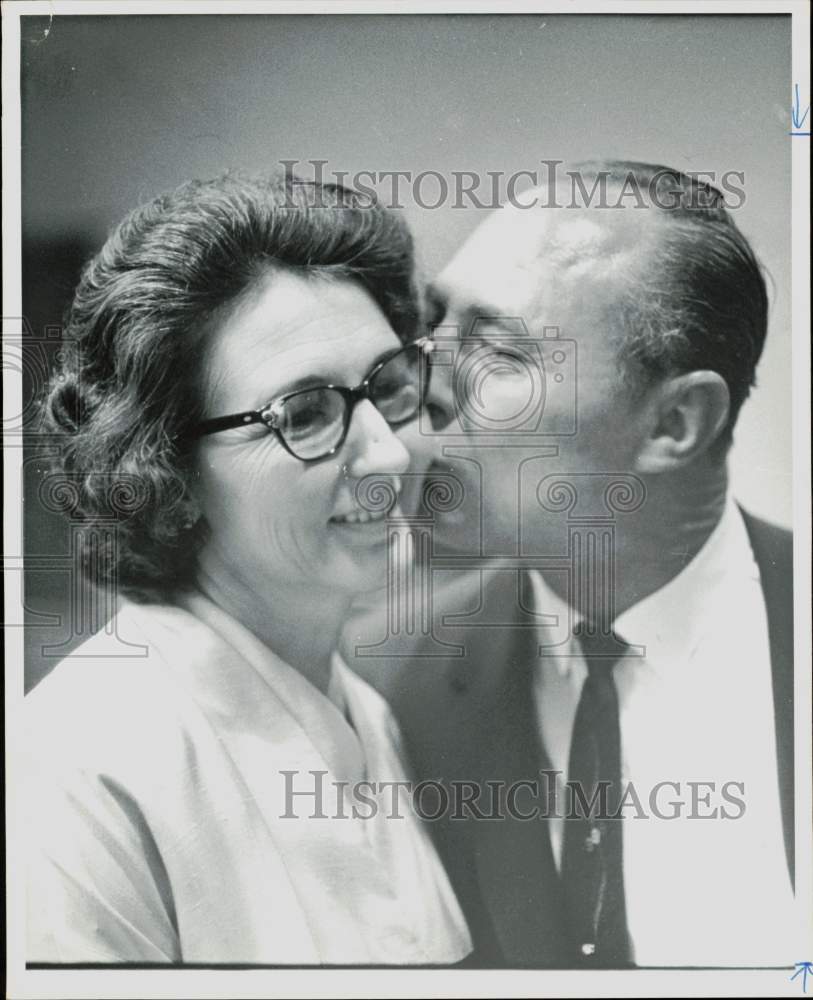 1964 Press Photo James L. Brammer, Pasadena Mayor kisses woman. - hpa83182- Historic Images