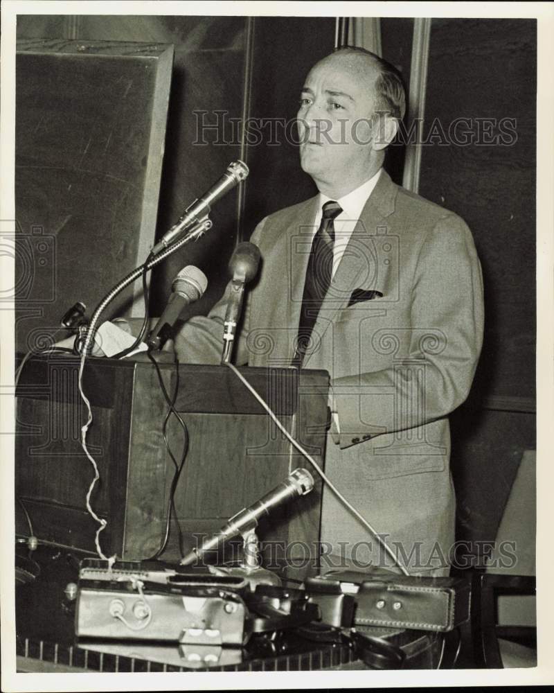 1967 Press Photo Ben G. Levy, Houston Attorney, Speaking - hpa89363- Historic Images