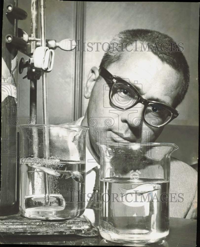 1958 Press Photo Dr. Walter A. Quebedeaux, Harris County Health Official- Historic Images