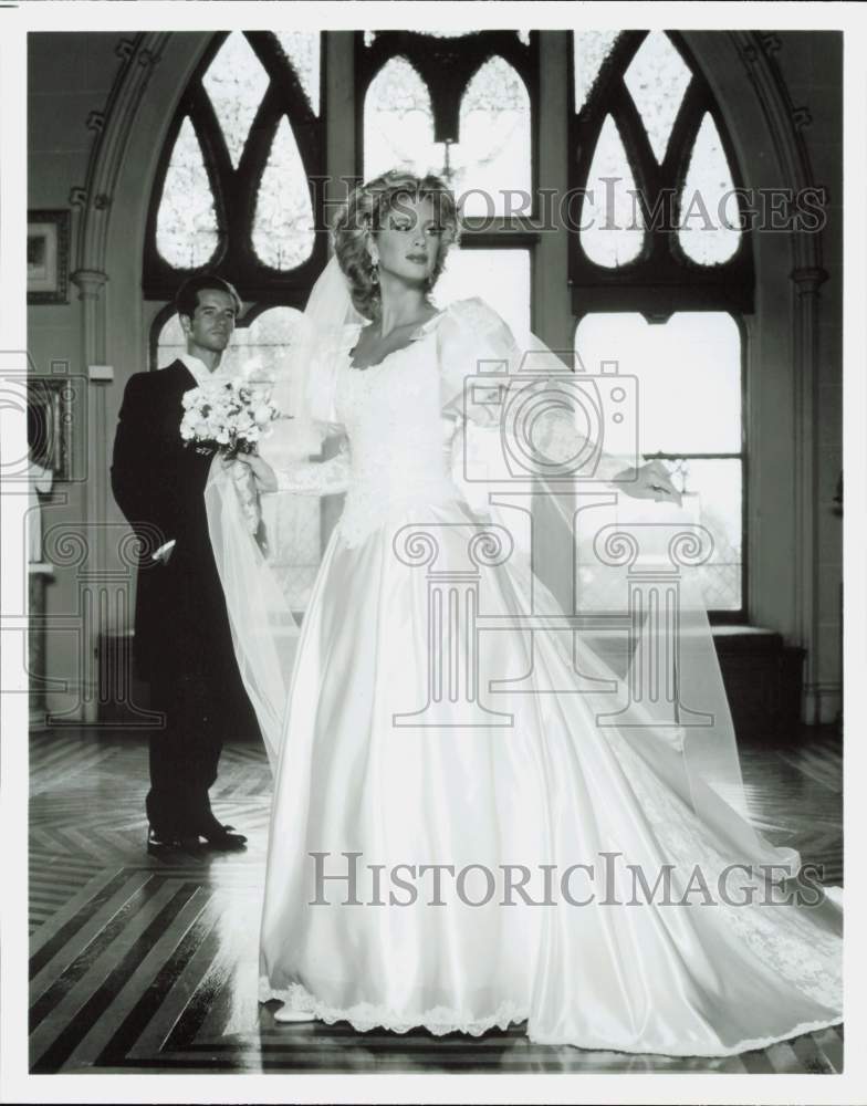 Press Photo House of Bianchi Wedding Gown - hpa89791- Historic Images