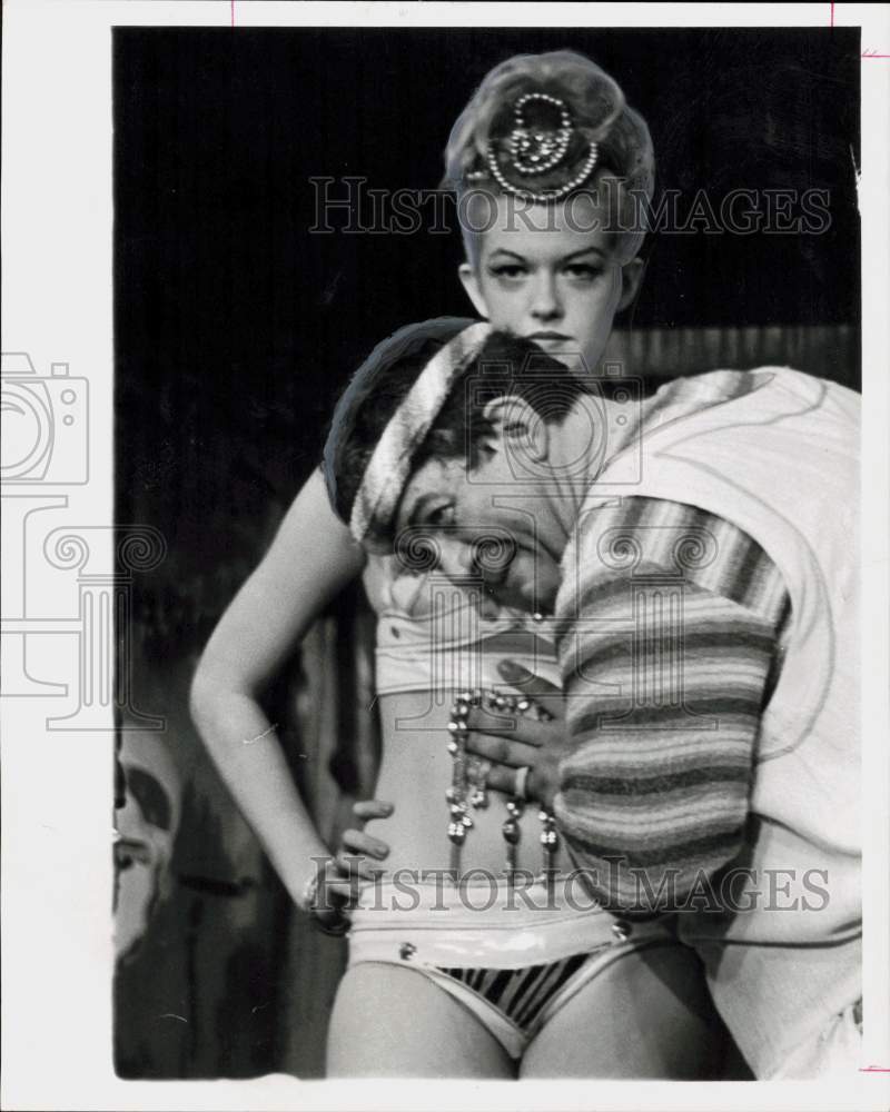 1965 Press Photo Sharon Kirkpatrick and Jay Froman of Theatre Incorporated.- Historic Images