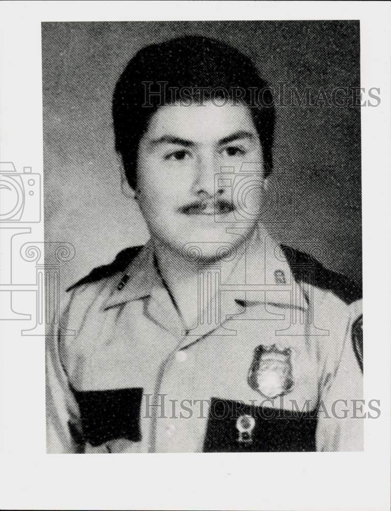 1983 Press Photo Victor Flores, Jr., Houston police officer. - hpa92040- Historic Images