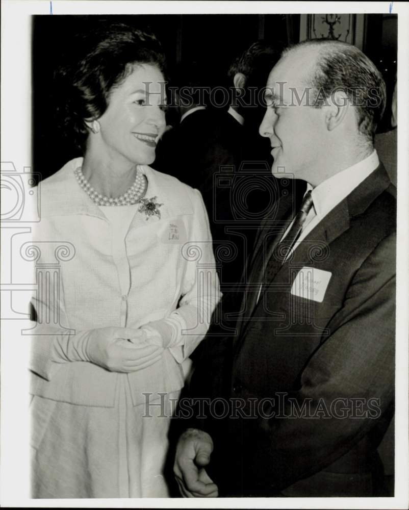 1965 Press Photo Mrs. T. N. Law and Michael Mabry at Alley Party in Houston- Historic Images