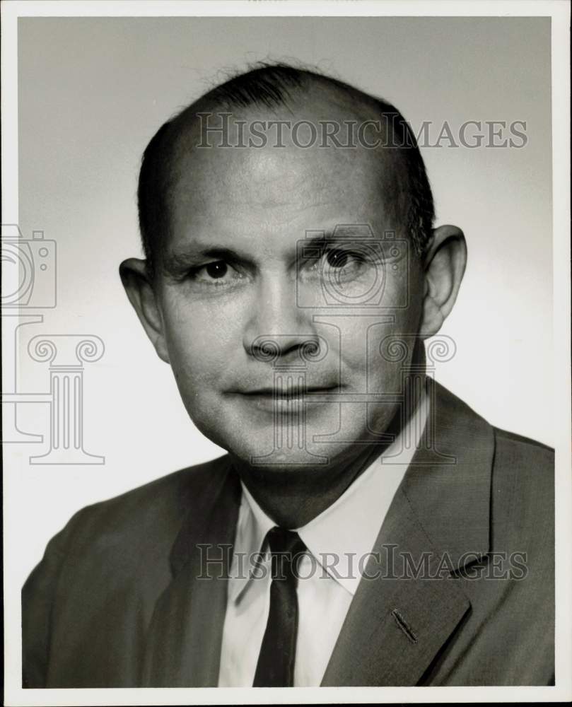1963 Press Photo James Henderson, Champion Papers Administrative Services CEO- Historic Images