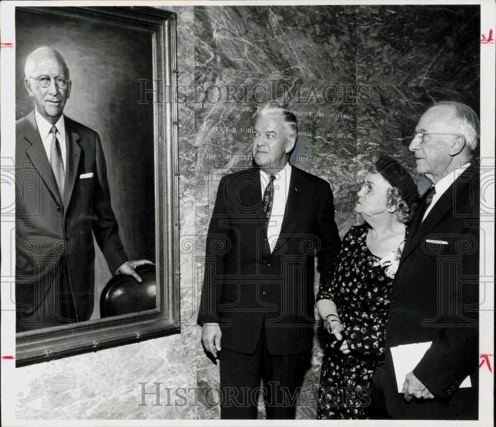 1958 Press Photo Fred Heynes, Gea Bruce at Jesse H. Jones portrait unveiling.- Historic Images