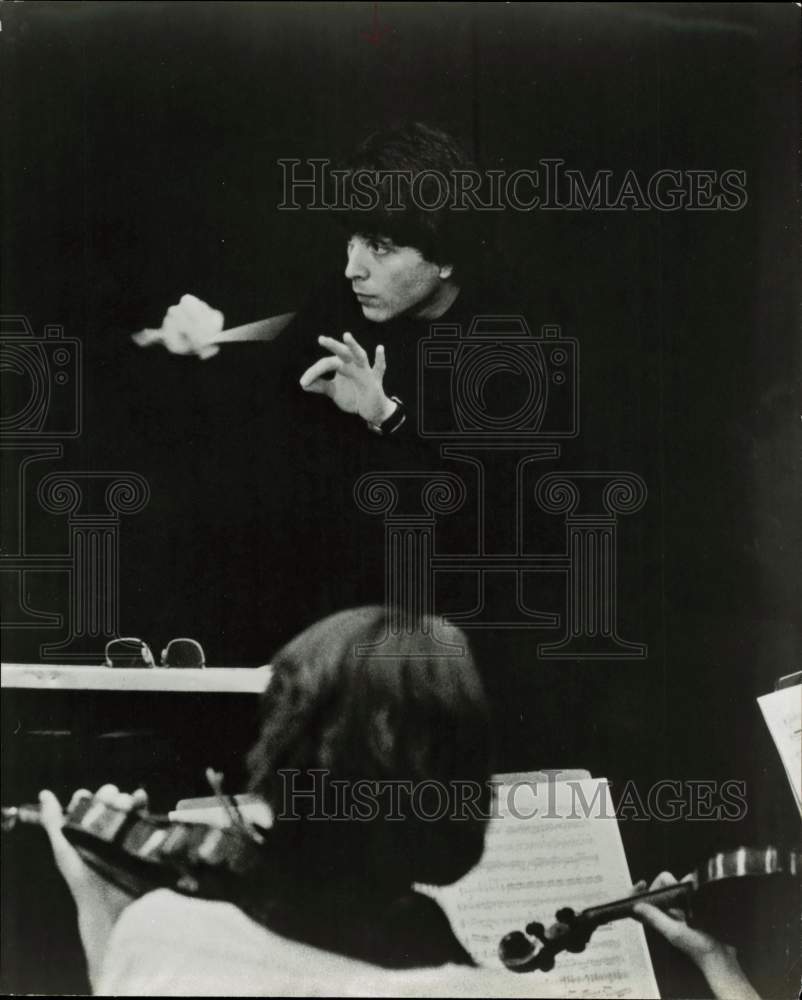 1982 Press Photo Conductor Ronald Braunstein - hpp11301 - Historic Images