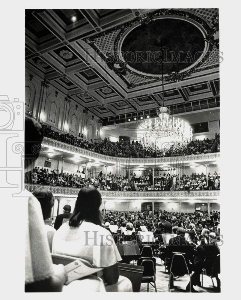 1976 Press Photo Orchestra playing in Cincinnati Music Hall. - hpp13478- Historic Images