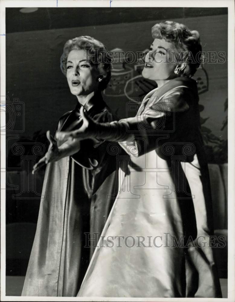 1958 Press Photo Patti Page &amp; Vivian Blaine on &quot;The Oldsmobile Show&quot; - hpp17103- Historic Images