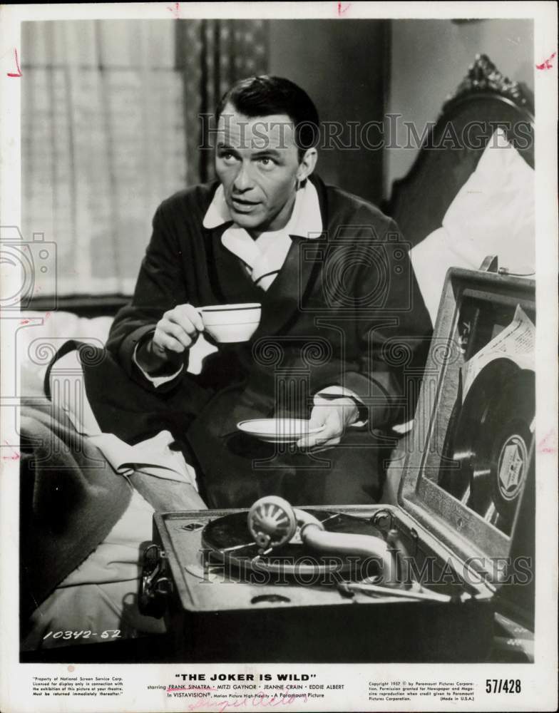 1957 Press Photo Frank Sinatra in a scene from &quot;The Joker is Wild.&quot; - hpp18571- Historic Images