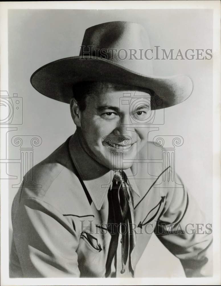 1957 Press Photo Kirby Grant, star of &quot;Sky King,&quot; television series. - hpp19735- Historic Images