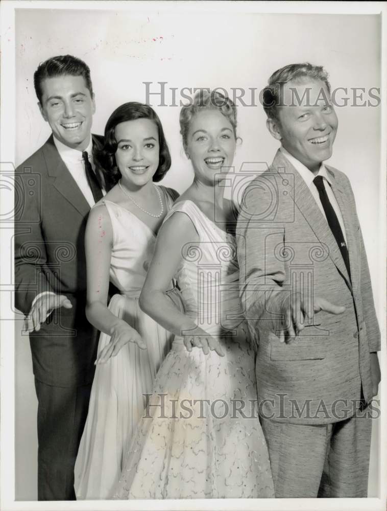 1958 Press Photo The stars performing on 