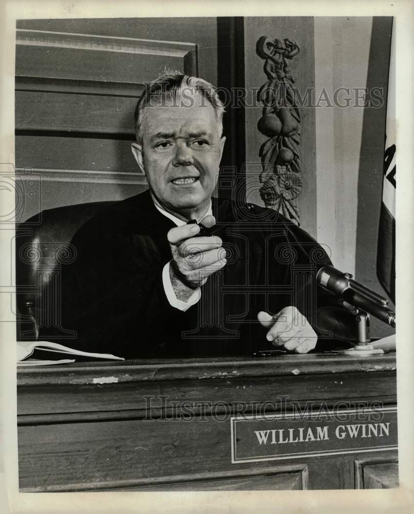 1958 Press Photo Actor William Gwinn on &quot;Day in Court&quot; TV Series - hpp20807- Historic Images