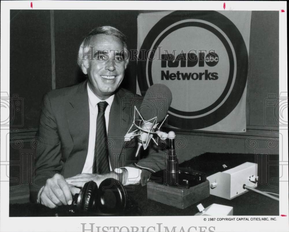 1987 Press Photo Tom Snyder, TV Talk Show Host on ABC Radio - hpp22211- Historic Images