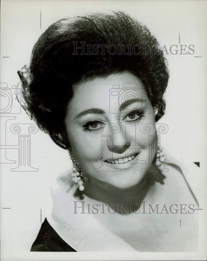 1970 Press Photo Soprano Singer Regine Crespin - hpp24514- Historic Images