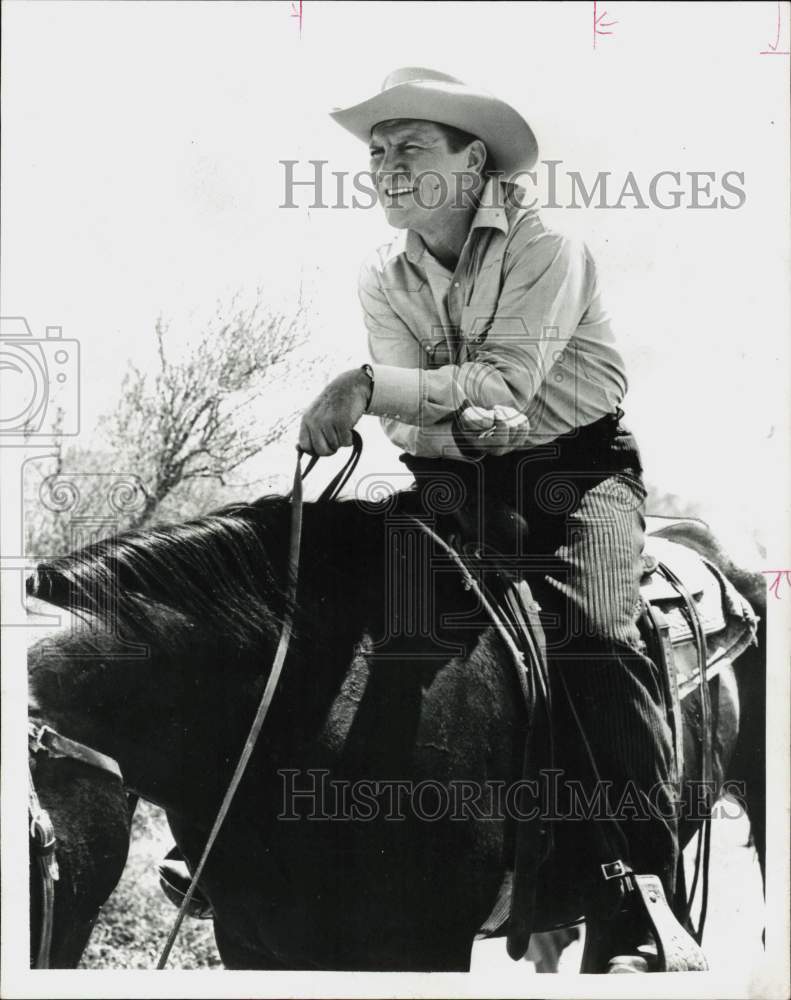 1966 Press Photo Actor Robert Preston in &quot;This Proud Land: The Sun Country&quot;- Historic Images