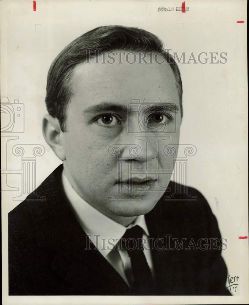 1958 Press Photo Actor Gerald Hiken - hpp28001- Historic Images