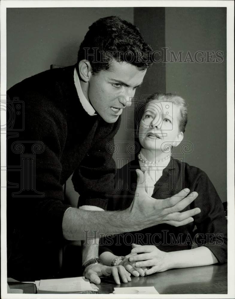 1958 Press Photo Polly Rowles &amp; Bob Drivas on &quot;Armstrong Circle Theatre&quot;- Historic Images