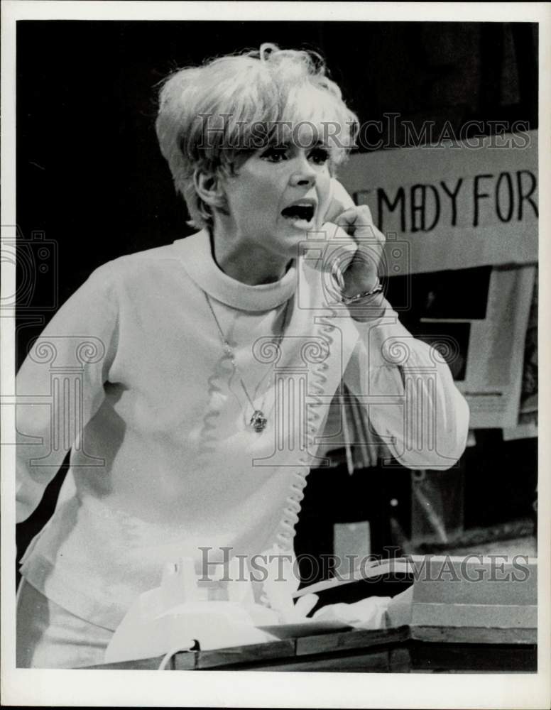 1967 Press Photo Actress Connie Stevens in &quot;Star-Spangled Girl&quot; - hpp32326- Historic Images