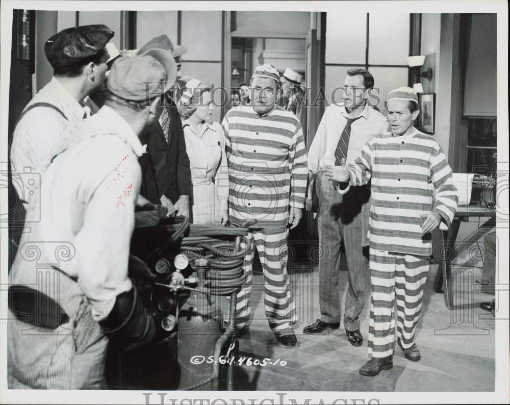 1959 Press Photo Tony Randall, Joe E. Ross &amp; Walter Burke in &quot;Hello, Charlie.&quot;- Historic Images