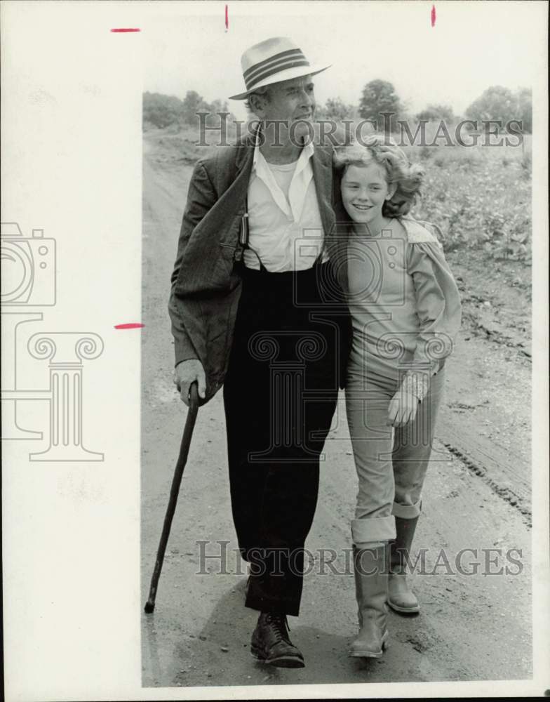 1978 Press Photo Actors Henry Fonda, Kristen Vigard in &quot;Home To Stay&quot;- Historic Images