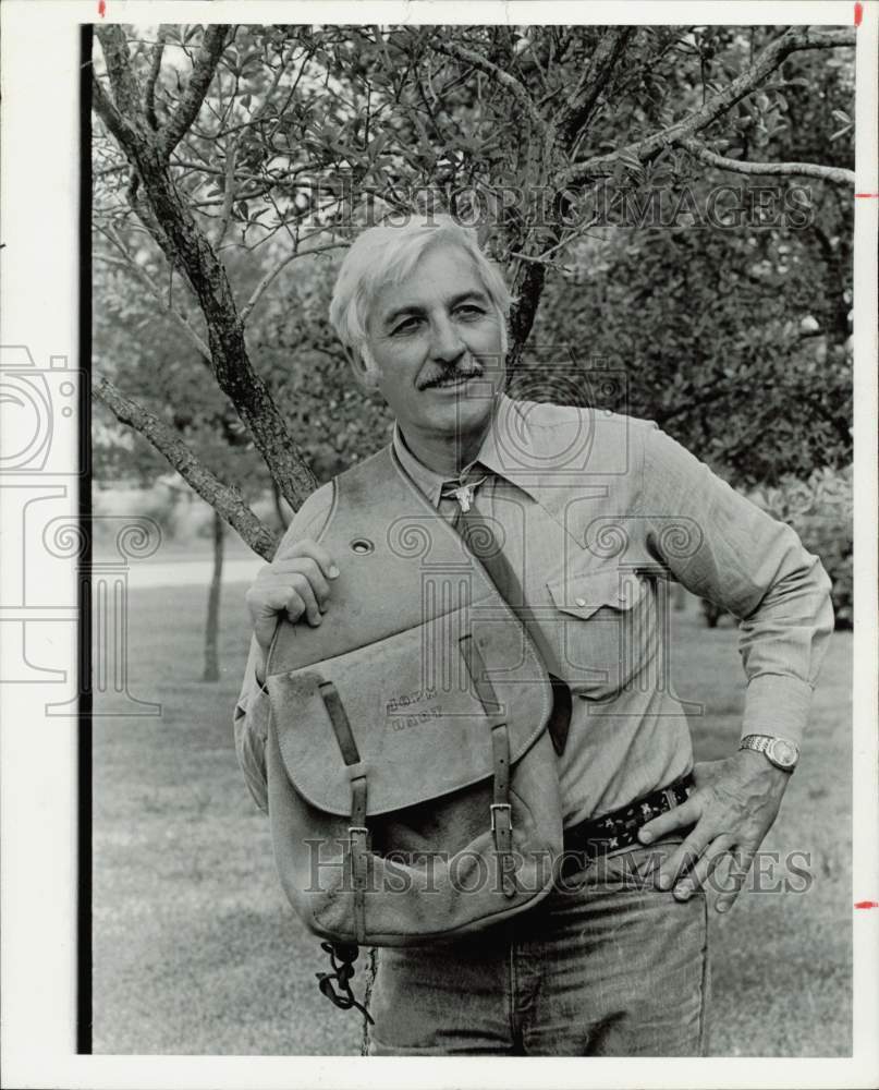 1977 Press Photo Actor John Hart during Visit to Houston - hpp38716- Historic Images