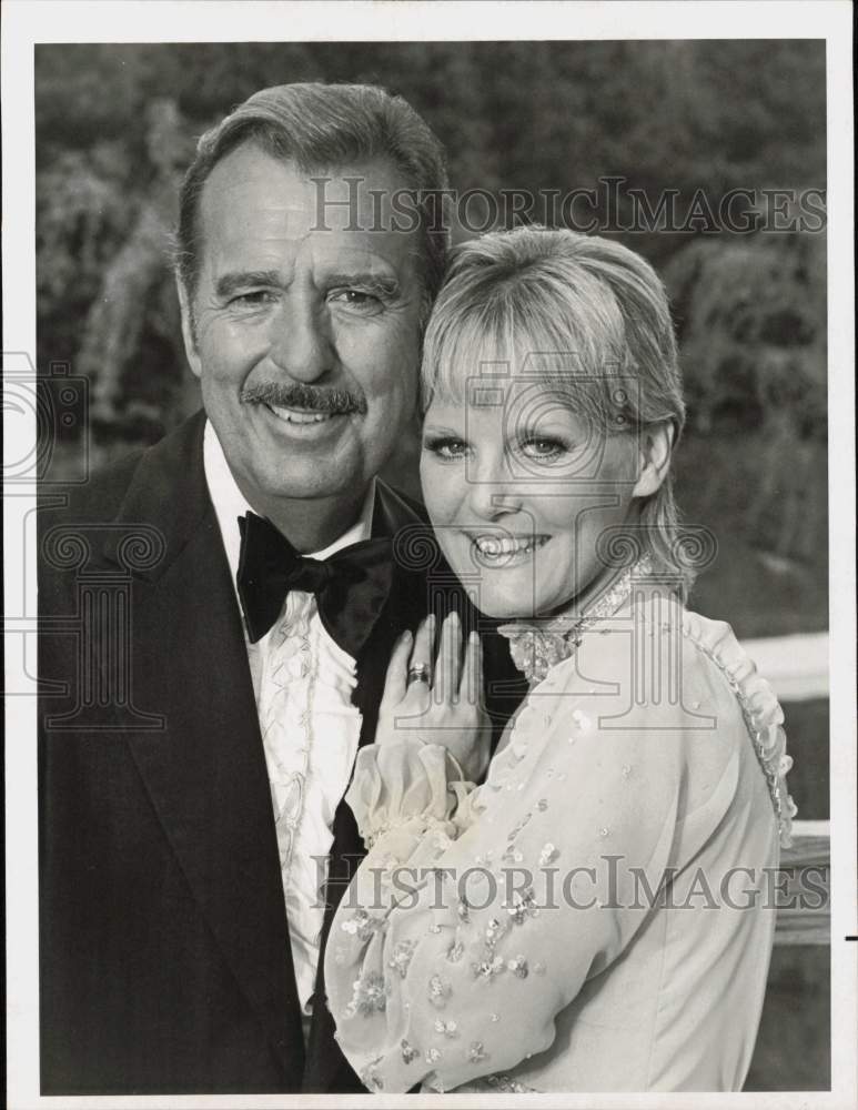 1973 Press Photo Petula Clark and Tennessee Ernie Ford in &quot;Opryland, U.S.A.&quot;- Historic Images