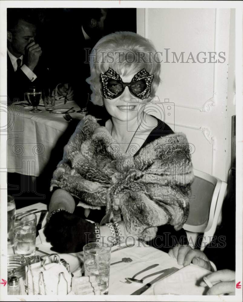 1961 Press Photo Singer-Actress Lilli Monet in Butterfly Glasses at Cork Club- Historic Images