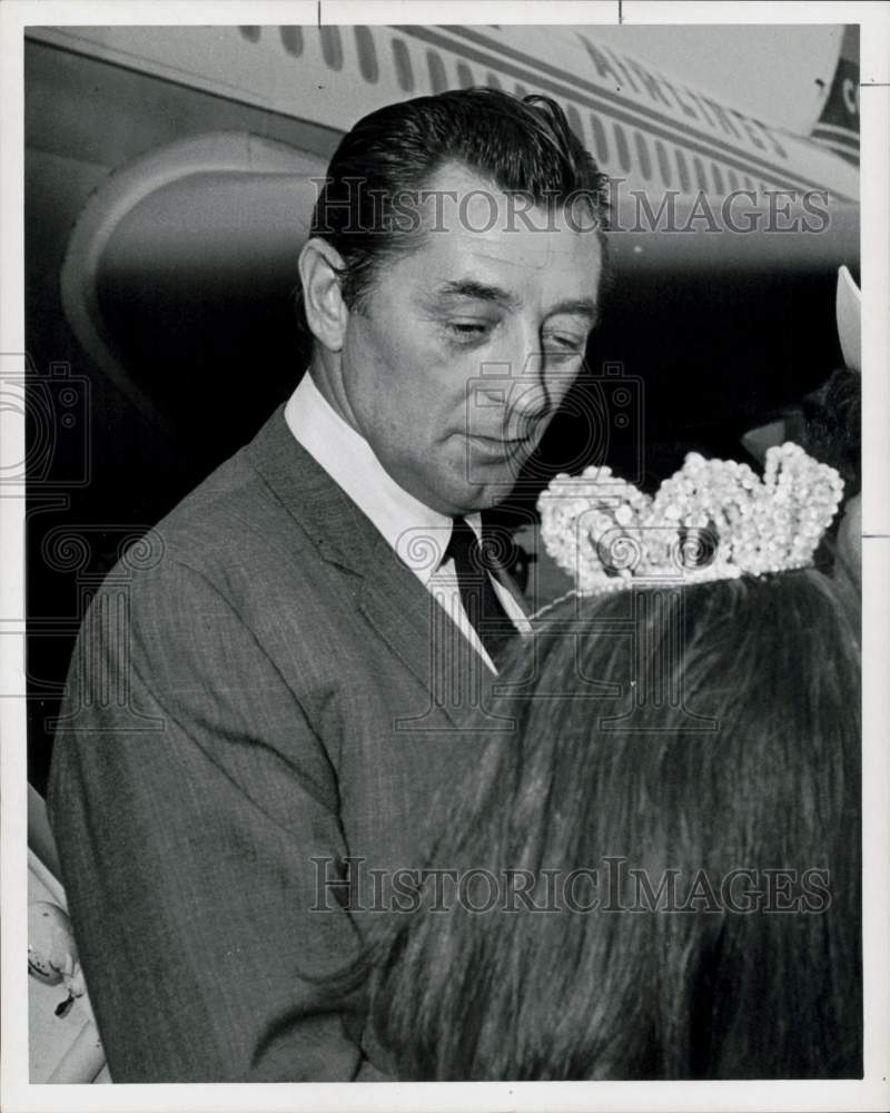 1965 Press Photo Actor Robert Mitchum During Houston Visit - hpp41940- Historic Images