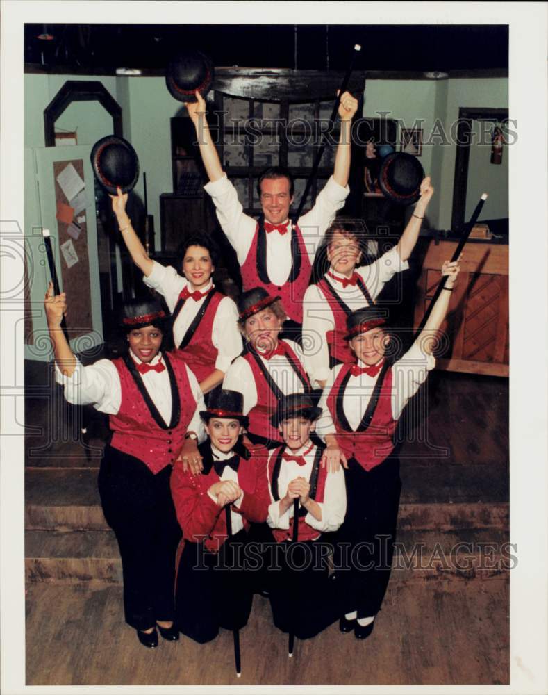 1991 Press Photo Cast Members in &quot;Stepping Out&quot; by Houston Actor&#39;s Workshop- Historic Images