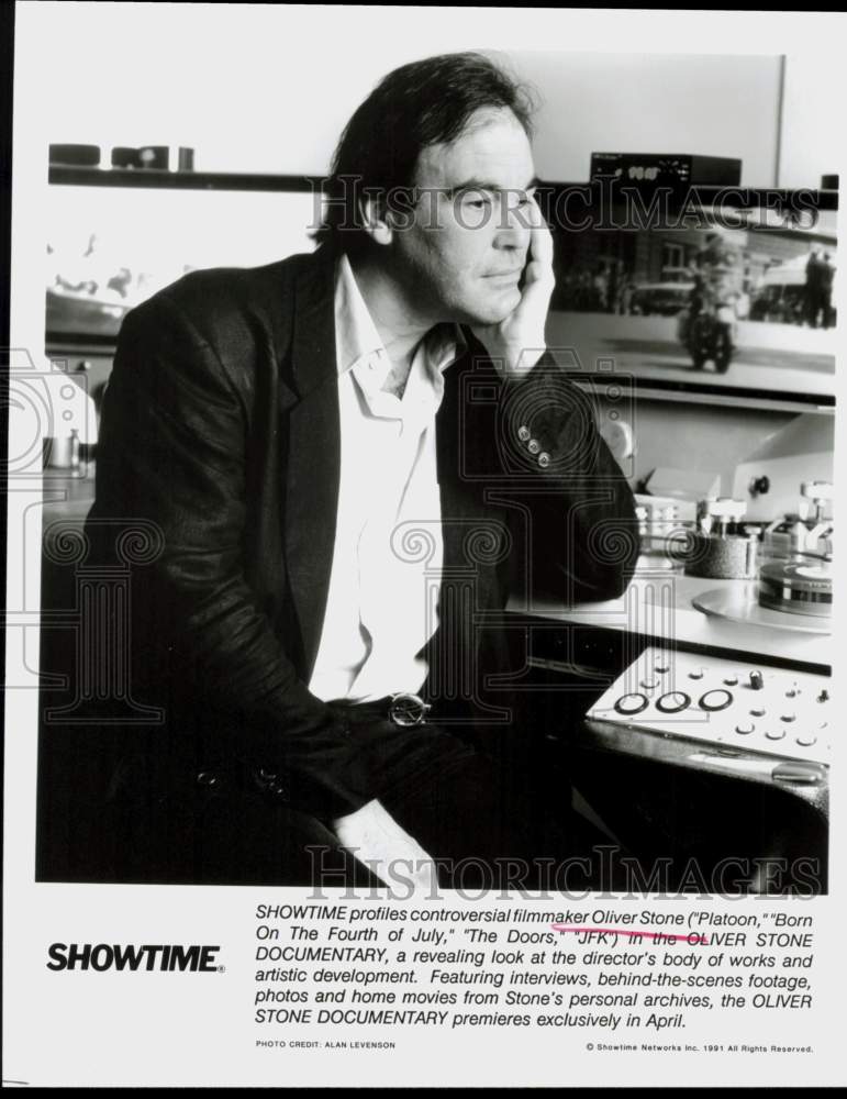 1991 Press Photo Filmmaker Oliver Stone in &quot;Oliver Stone Documentary&quot;- Historic Images