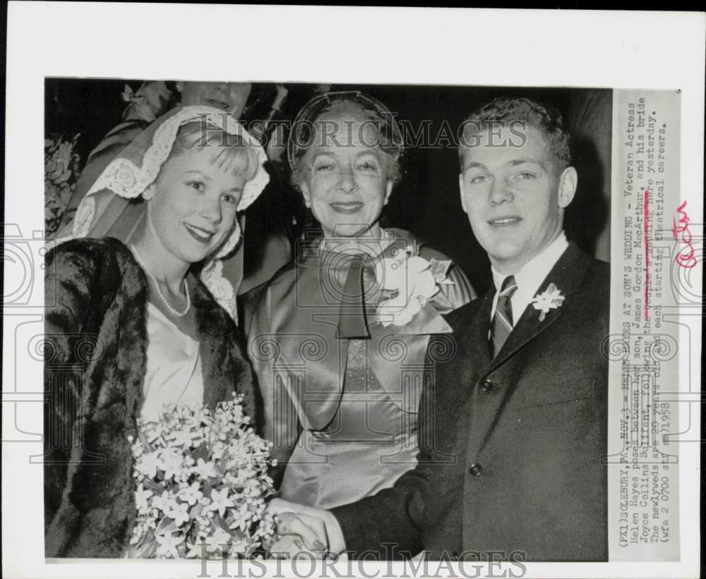 1958 Press Photo Actress Helen Hayes, Son James MacArthur &amp; His Wife Joyce in PA- Historic Images