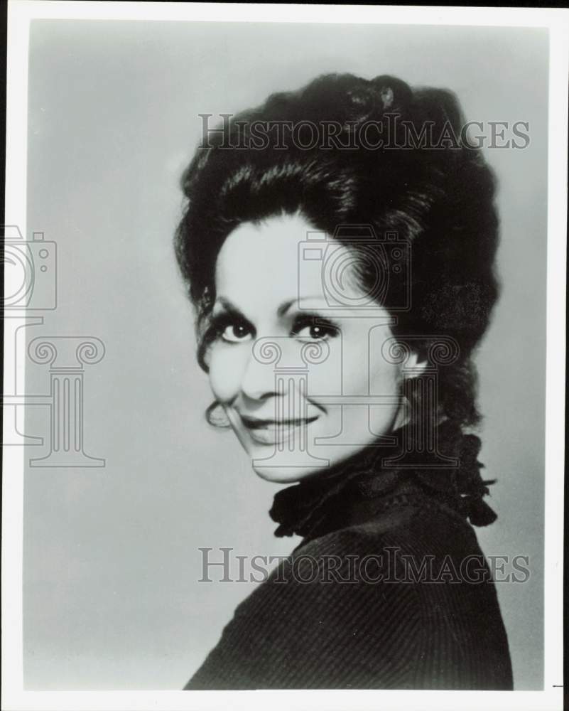 1984 Press Photo Singer Carol Lawrence - hpp43868- Historic Images